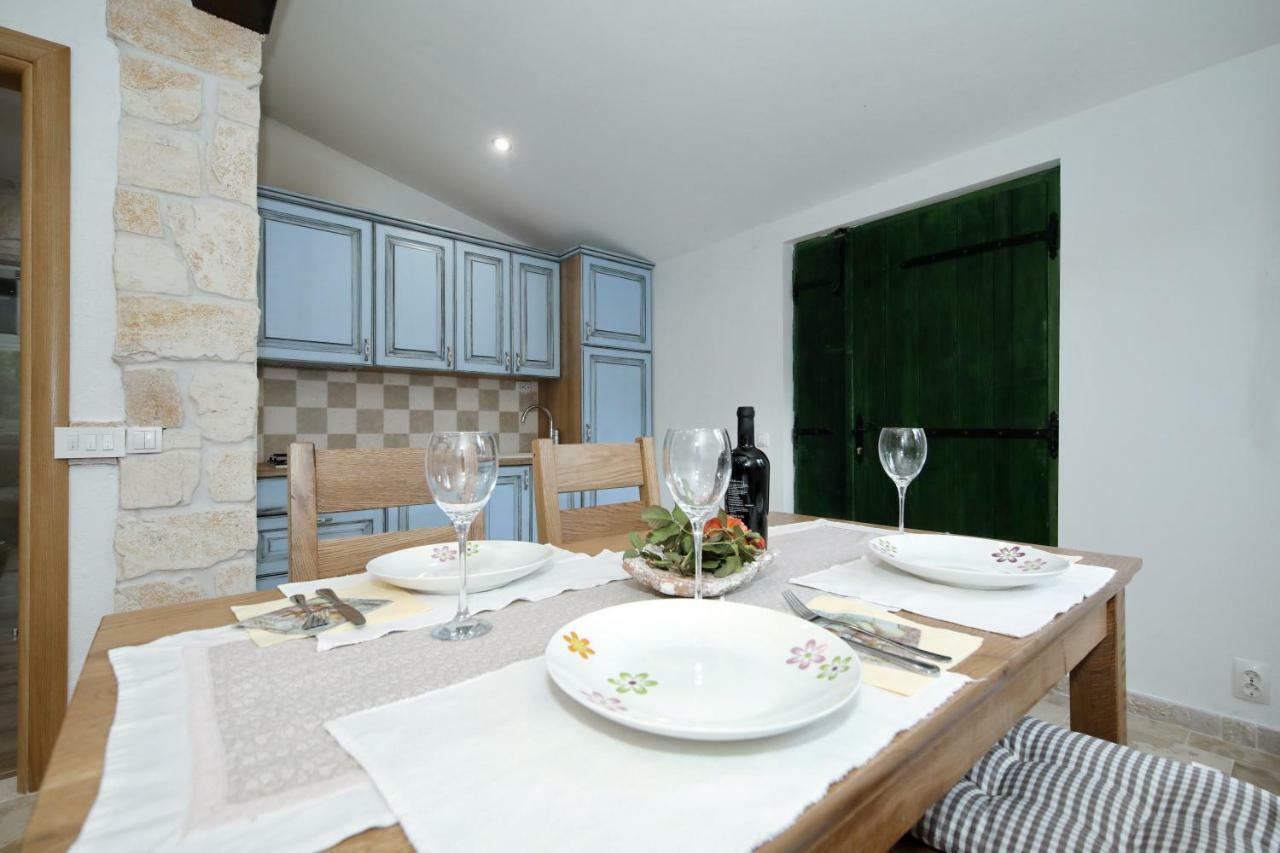 Holiday Home Petar Drage Zewnętrze zdjęcie